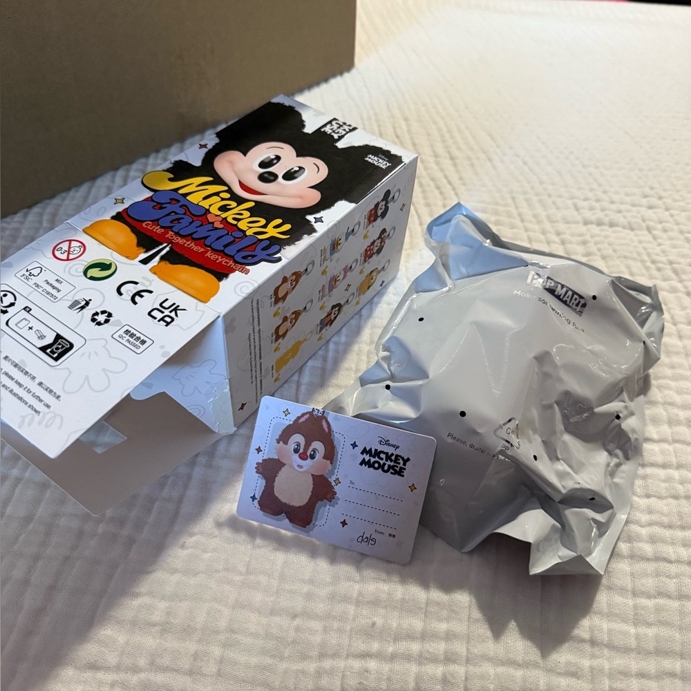 2 Mickey Family Cute Together Collectible Plushes.Bundle( 2 plushies). Chip&Dale - Picture 10 of 11